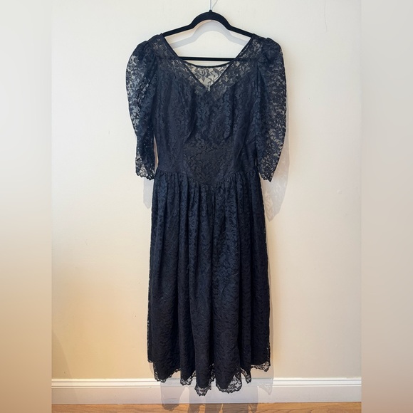 Barbara Q for Darva Dresses & Skirts - Barbara Q for Darva Vintage Black Lace Gown